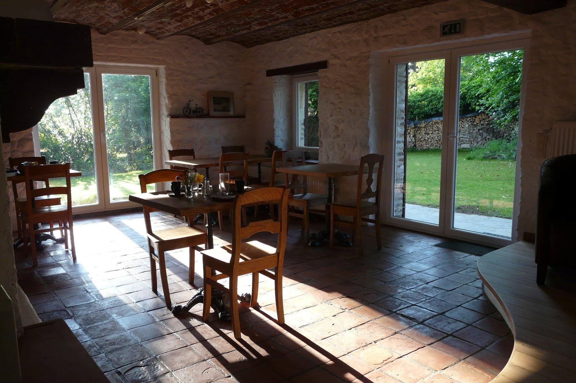 B&B Le Valangre Chaumont-Gistoux Exteriör bild